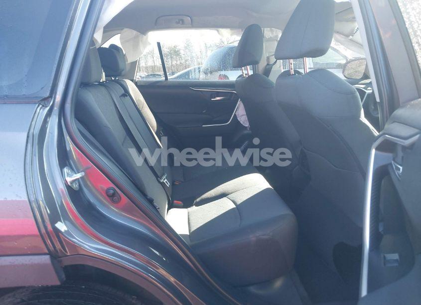 Photo 8 of 2022 Toyota Rav4 XLE (VIN 2T3P1RFV8NW278957)