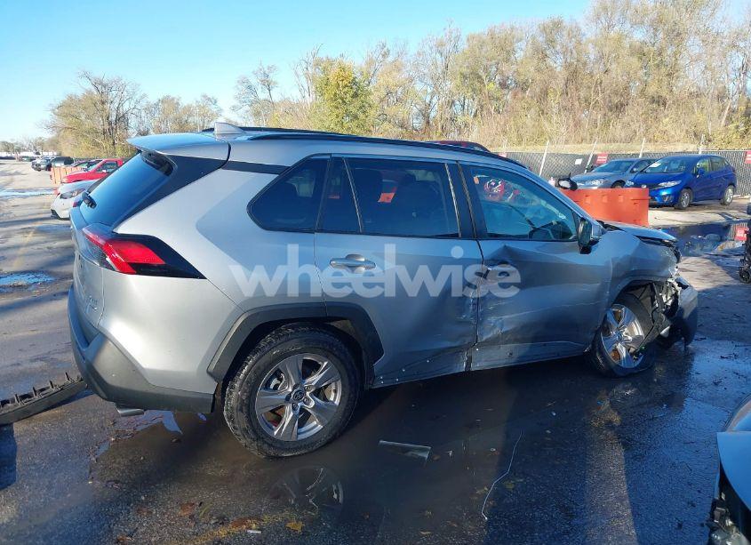 Photo 13 of 2022 Toyota Rav4 XLE (VIN 2T3P1RFV8NW286539)