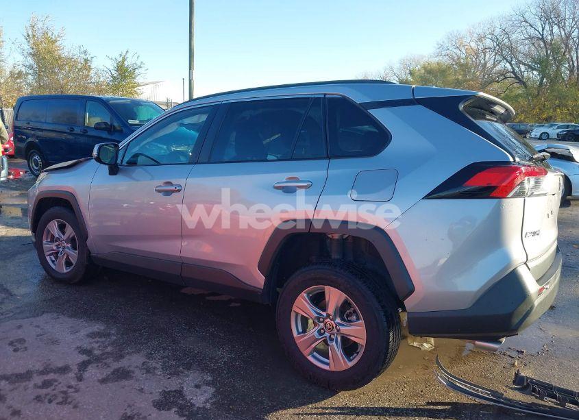 Photo 14 of 2022 Toyota Rav4 XLE (VIN 2T3P1RFV8NW286539)
