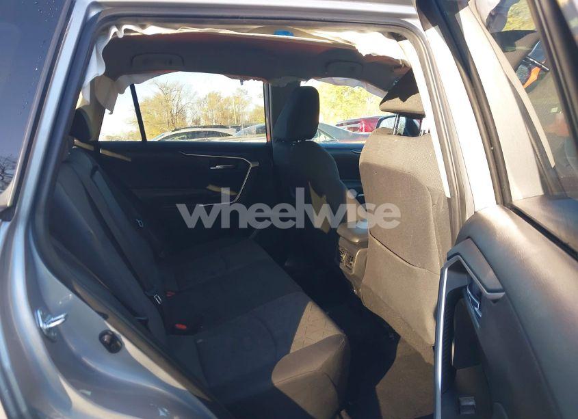 Photo 8 of 2022 Toyota Rav4 XLE (VIN 2T3P1RFV8NW286539)