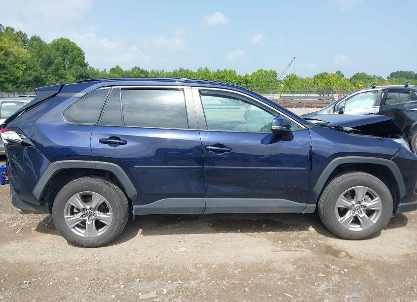 Photo 13 of 2022 Toyota Rav4 XLE (VIN 2T3P1RFV8NW302271)