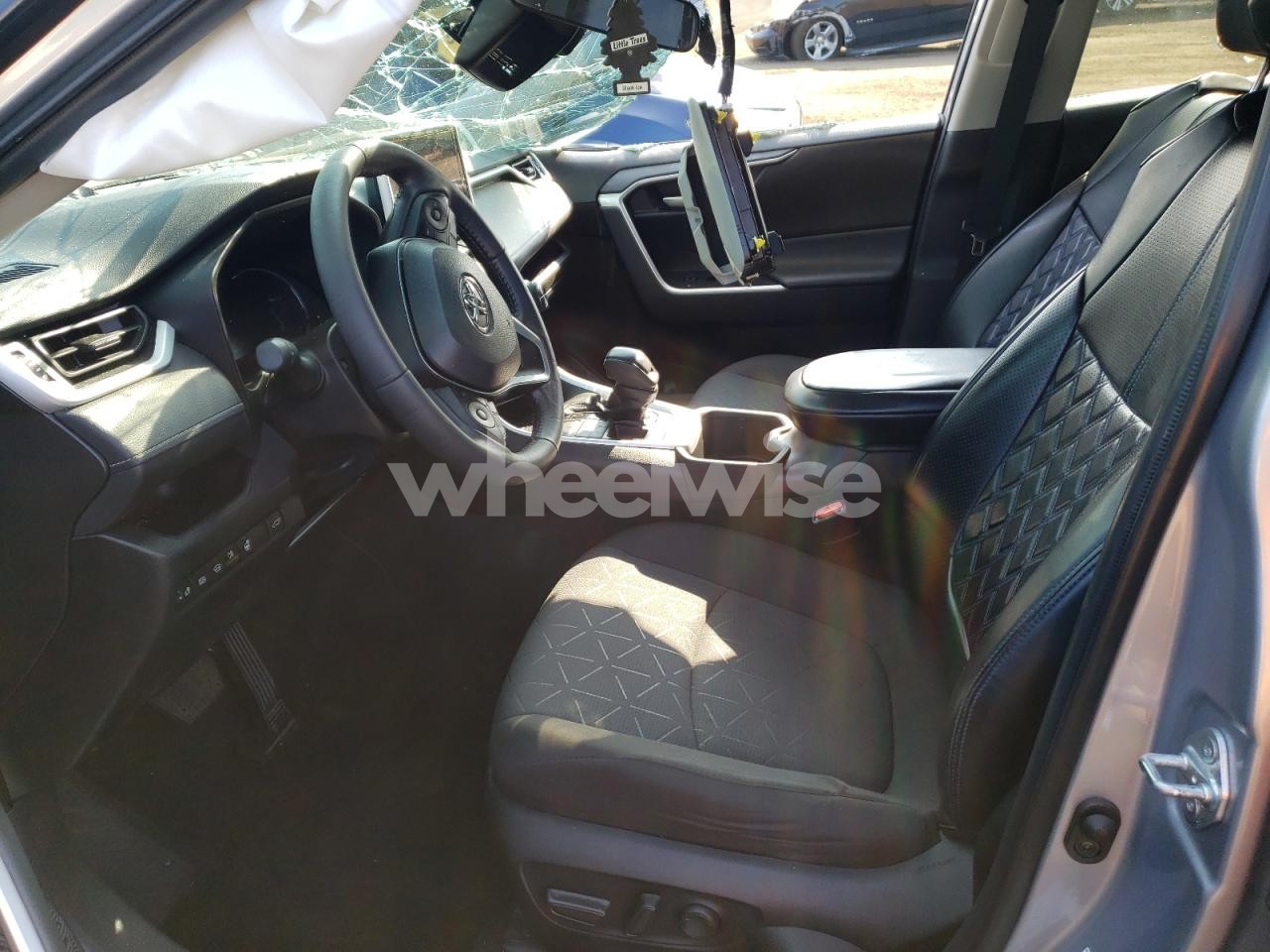 Photo 7 of 2023 TOYOTA RAV4 XLE (VIN 2T3P1RFV8PC382904)