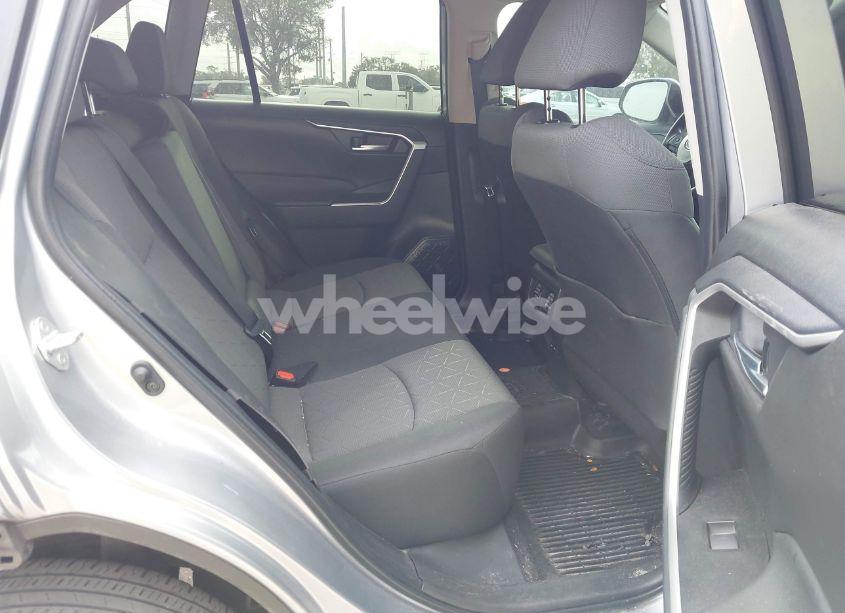 Photo 8 of 2024 Toyota Rav4 XLE (VIN 2T3P1RFV8RC414687)