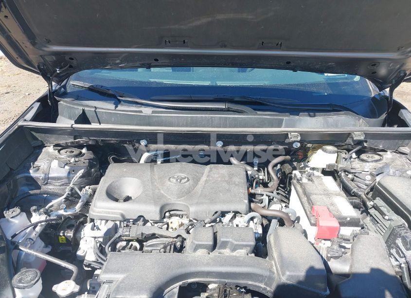 Photo 10 of 2024 Toyota Rav4 XLE (VIN 2T3P1RFV8RC449956)