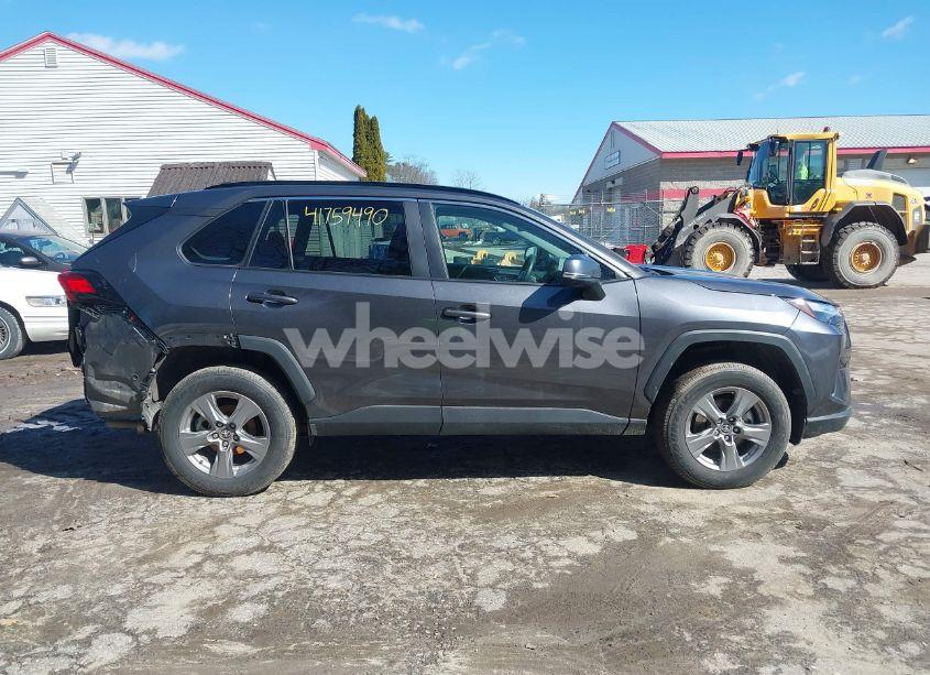 Photo 14 of 2024 Toyota Rav4 XLE (VIN 2T3P1RFV8RC449956)