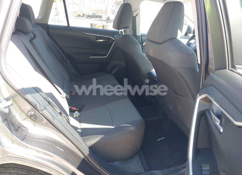 Photo 8 of 2024 Toyota Rav4 XLE (VIN 2T3P1RFV8RC449956)