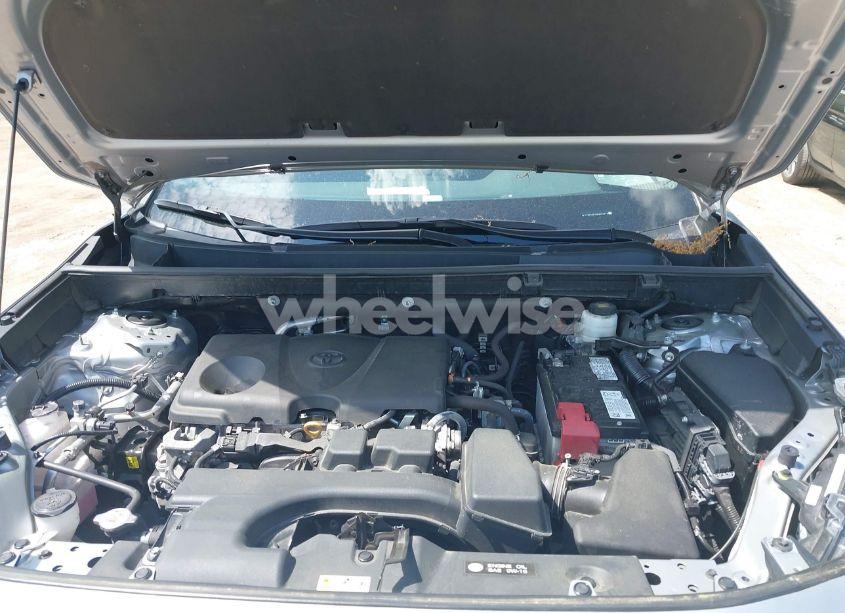 Photo 10 of 2024 Toyota Rav4 XLE (VIN 2T3P1RFV8RW409228)