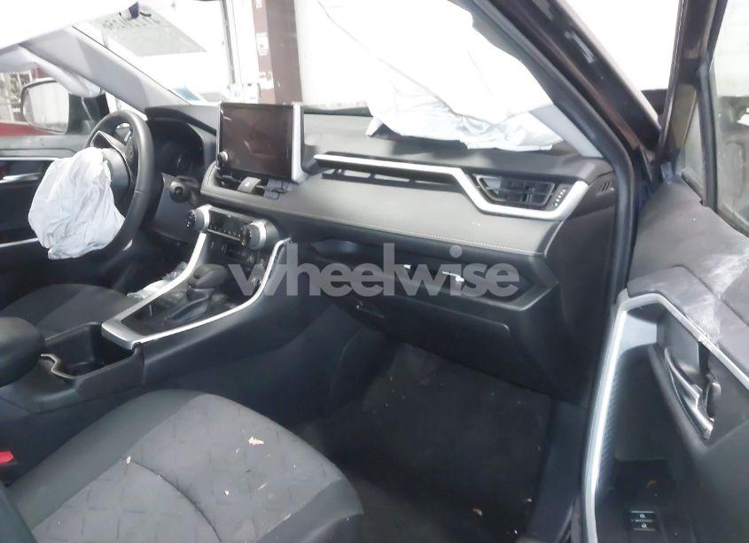 Photo 5 of 2024 Toyota Rav4 XLE (VIN 2T3P1RFV8RW460101)