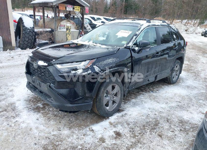 Photo 2 of 2025 Toyota Rav4 XLE (VIN 2T3P1RFV8SC495597)