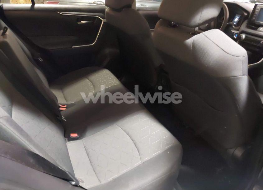 Photo 8 of 2019 Toyota Rav4 XLE (VIN 2T3P1RFV9KC060166)