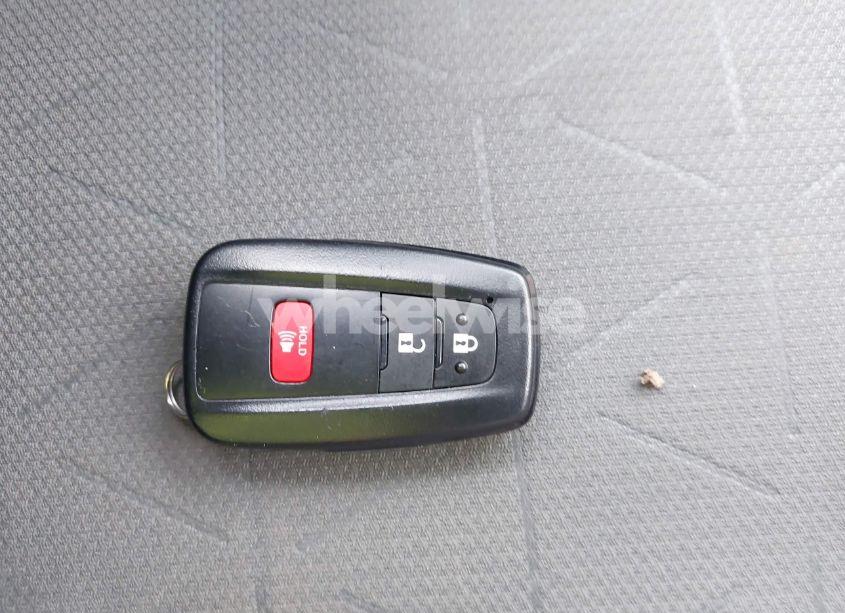 Photo 11 of 2019 Toyota Rav4 XLE (VIN 2T3P1RFV9KW076821)