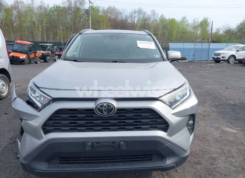 Photo 12 of 2019 Toyota Rav4 XLE (VIN 2T3P1RFV9KW076821)