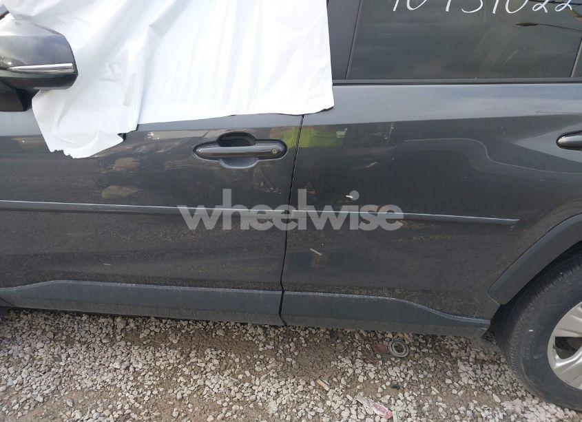 Photo 13 of 2020 Toyota Rav4 XLE (VIN 2T3P1RFV9LC106337)