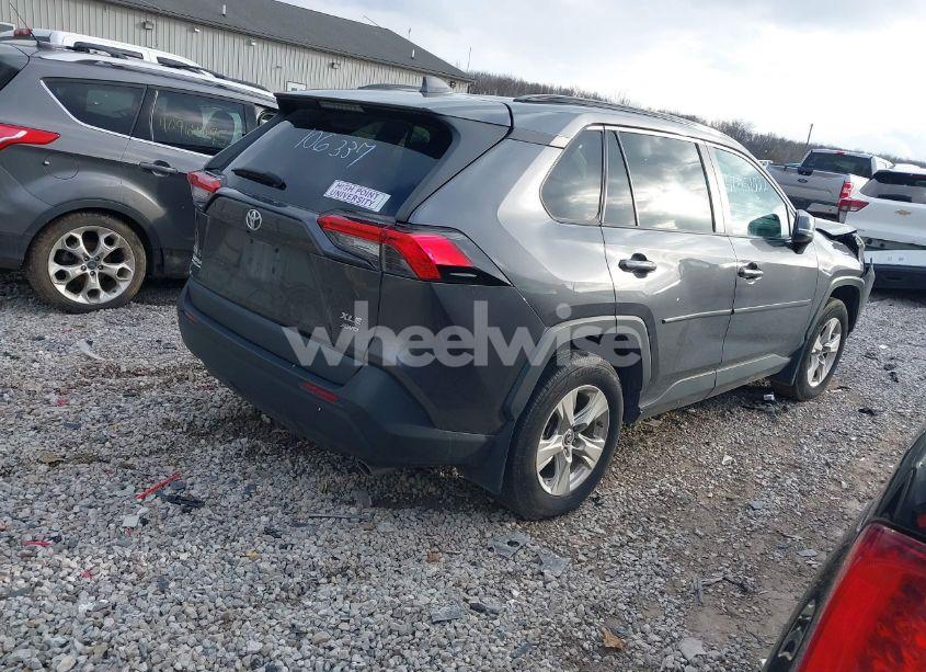 Photo 4 of 2020 Toyota Rav4 XLE (VIN 2T3P1RFV9LC106337)