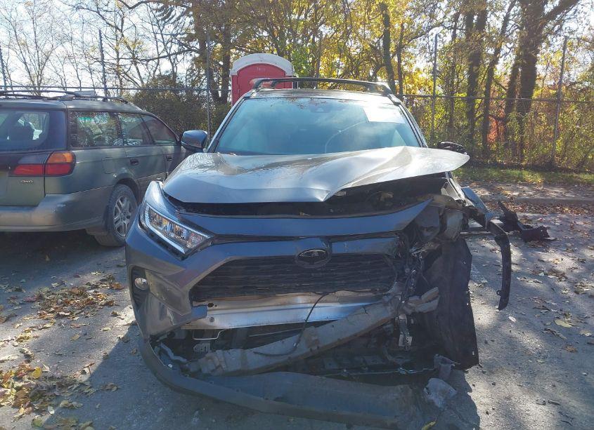 Photo 13 of 2020 Toyota Rav4 XLE (VIN 2T3P1RFV9LW128997)