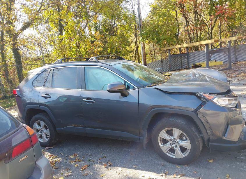Photo 14 of 2020 Toyota Rav4 XLE (VIN 2T3P1RFV9LW128997)