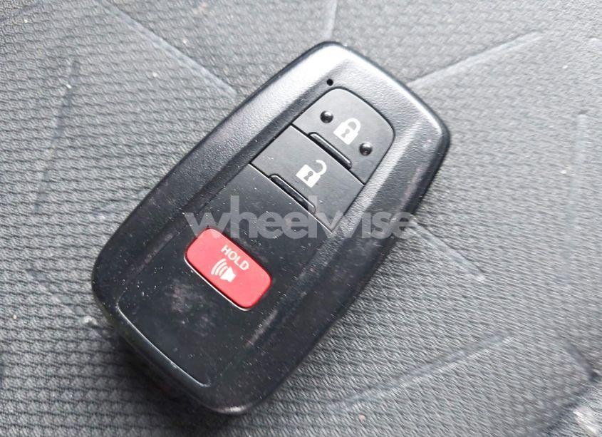 Photo 11 of 2021 Toyota Rav4 XLE (VIN 2T3P1RFV9MC172159)