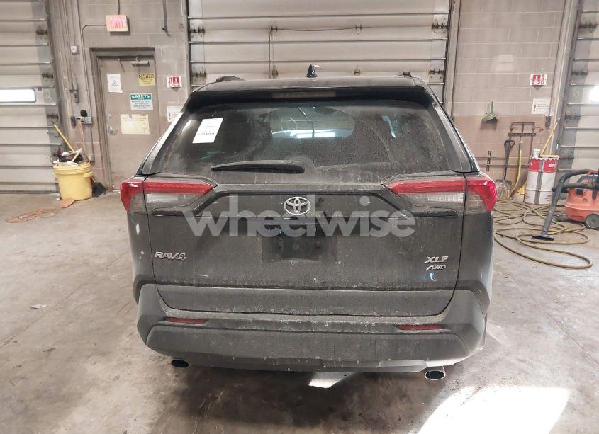Photo 16 of 2021 Toyota Rav4 XLE (VIN 2T3P1RFV9MC203815)