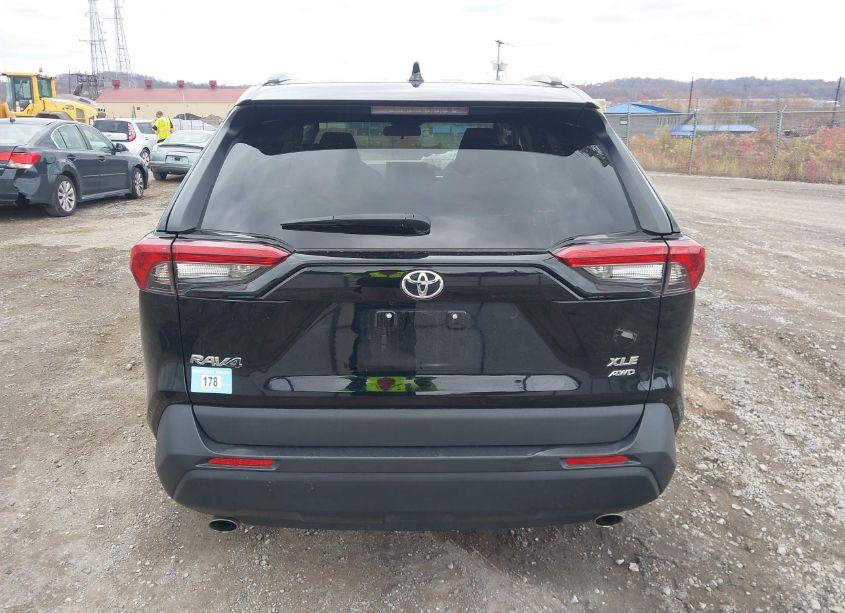 Photo 17 of 2021 Toyota Rav4 XLE (VIN 2T3P1RFV9MC242470)