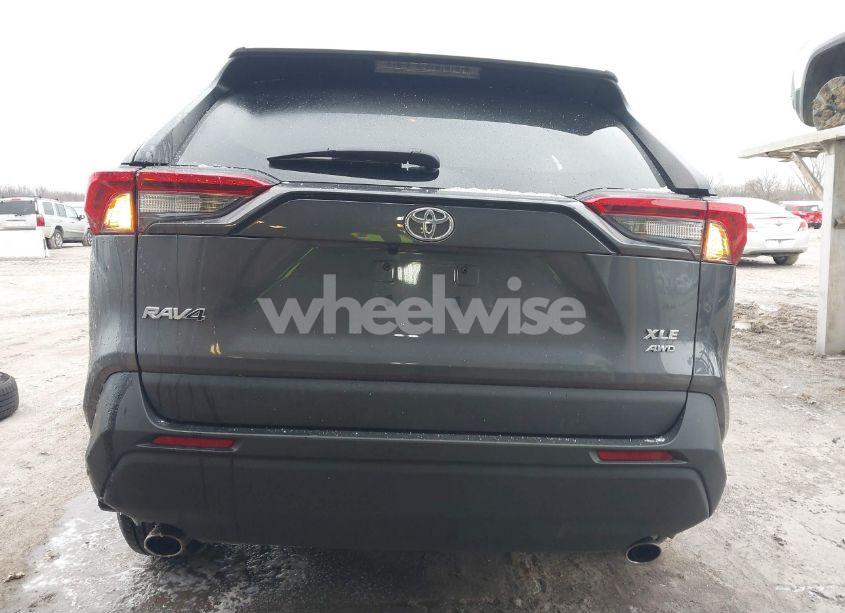 Photo 17 of 2021 Toyota Rav4 XLE (VIN 2T3P1RFV9MW152976)