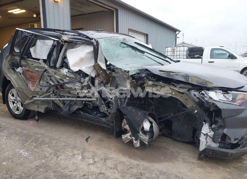 Photo 6 of 2021 Toyota Rav4 XLE (VIN 2T3P1RFV9MW152976)