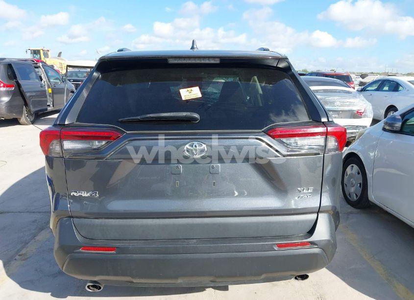 Photo 16 of 2021 Toyota Rav4 XLE (VIN 2T3P1RFV9MW161869)