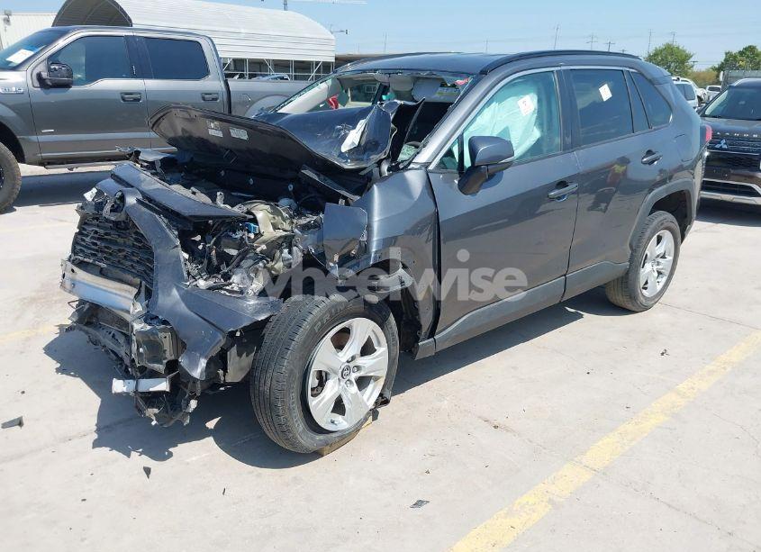 Photo 2 of 2021 Toyota Rav4 XLE (VIN 2T3P1RFV9MW161869)
