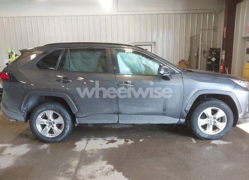 Photo 13 of 2021 Toyota Rav4 XLE (VIN 2T3P1RFV9MW179319)