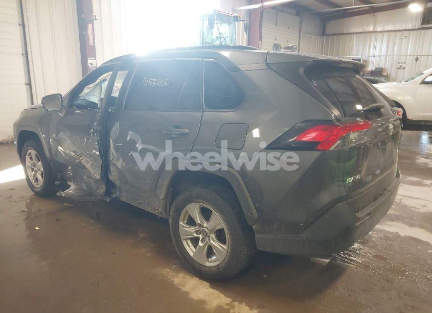 Photo 3 of 2021 Toyota Rav4 XLE (VIN 2T3P1RFV9MW179319)