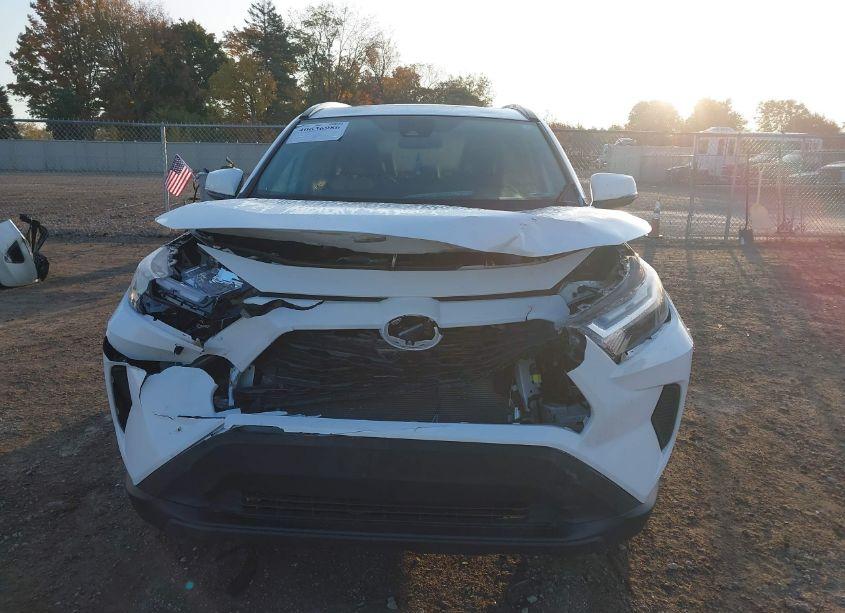 Photo 12 of 2022 Toyota Rav4 XLE (VIN 2T3P1RFV9NC269623)