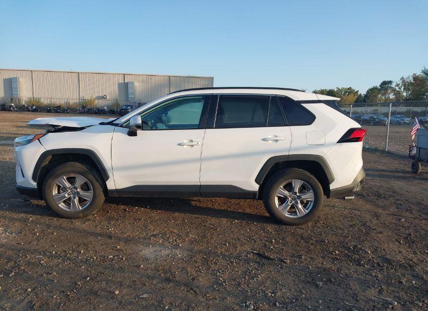 Photo 14 of 2022 Toyota Rav4 XLE (VIN 2T3P1RFV9NC269623)