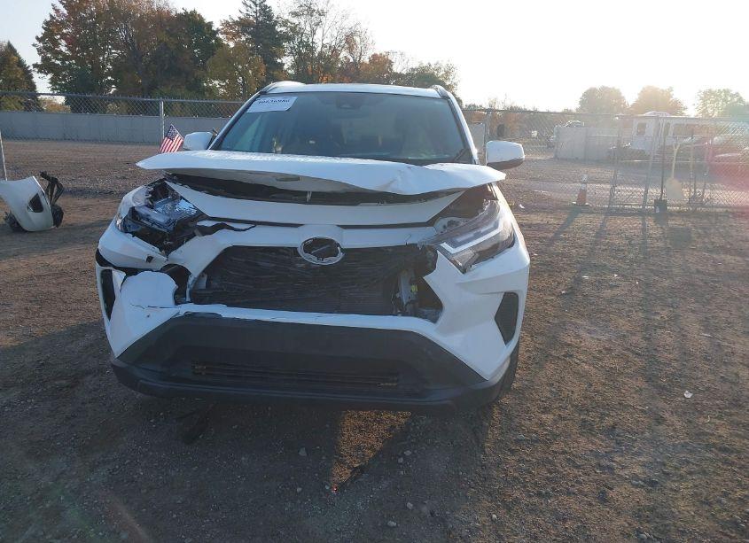 Photo 6 of 2022 Toyota Rav4 XLE (VIN 2T3P1RFV9NC269623)