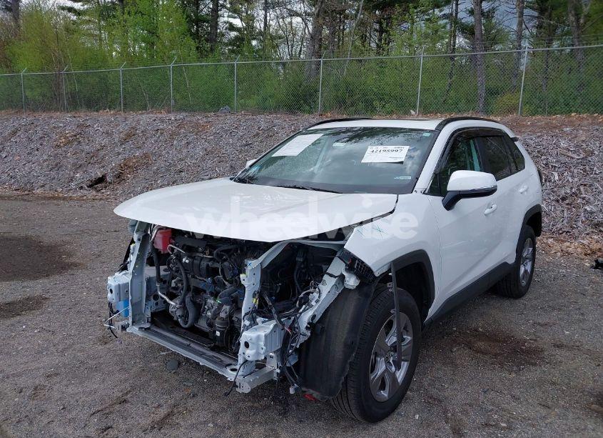 Photo 2 of 2024 Toyota Rav4 XLE (VIN 2T3P1RFV9RC396250)