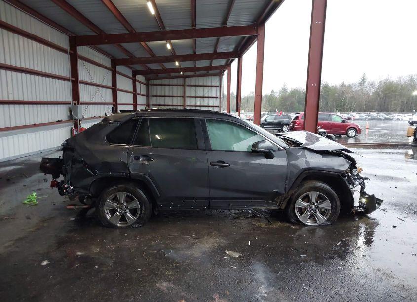 Photo 14 of 2024 Toyota Rav4 XLE (VIN 2T3P1RFV9RW420710)