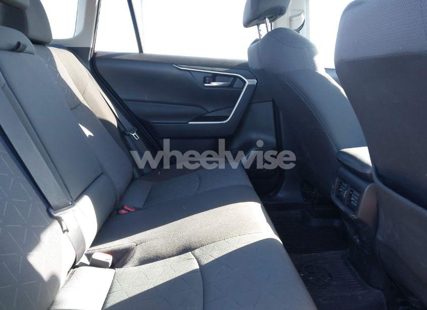 Photo 8 of 2024 Toyota Rav4 XLE (VIN 2T3P1RFV9RW446367)