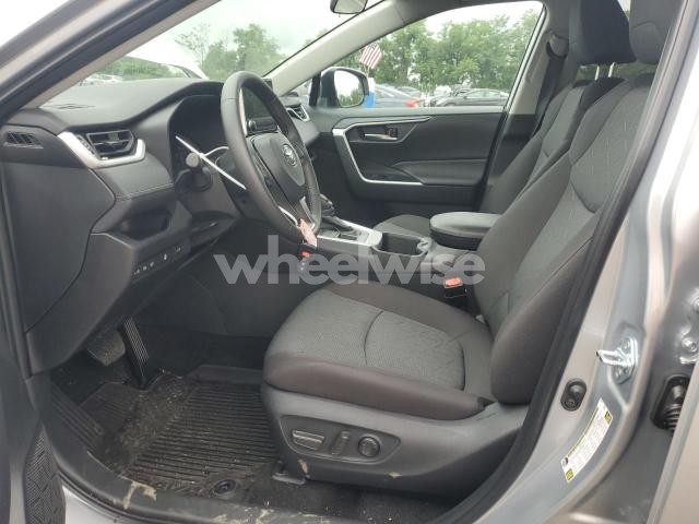 Photo 7 of 2025 TOYOTA RAV4 XLE (VIN 2T3P1RFV9SC514402)