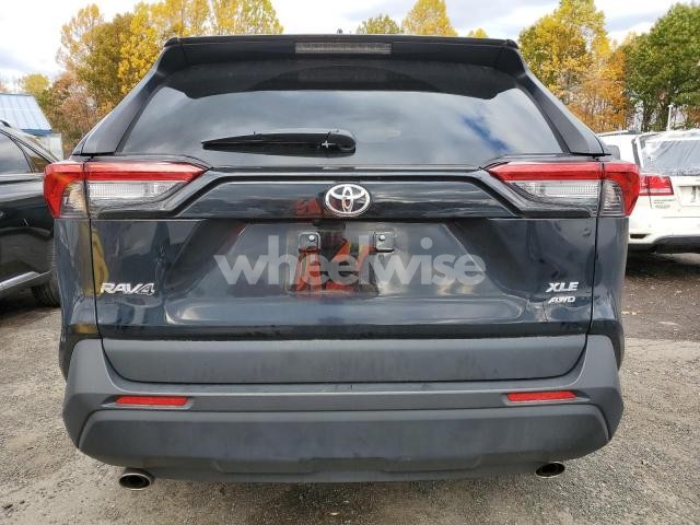 Photo 2 of 2025 TOYOTA RAV4 XLE (VIN 2T3P1RFV9SW504869)