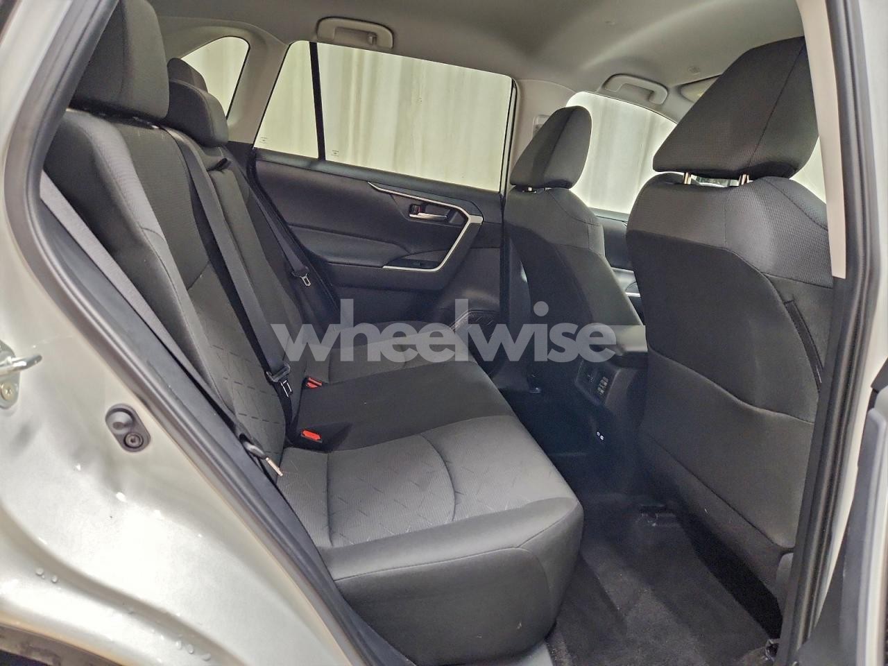 Photo 11 of 2025 TOYOTA RAV4 XLE (VIN 2T3P1RFV9SW545115)