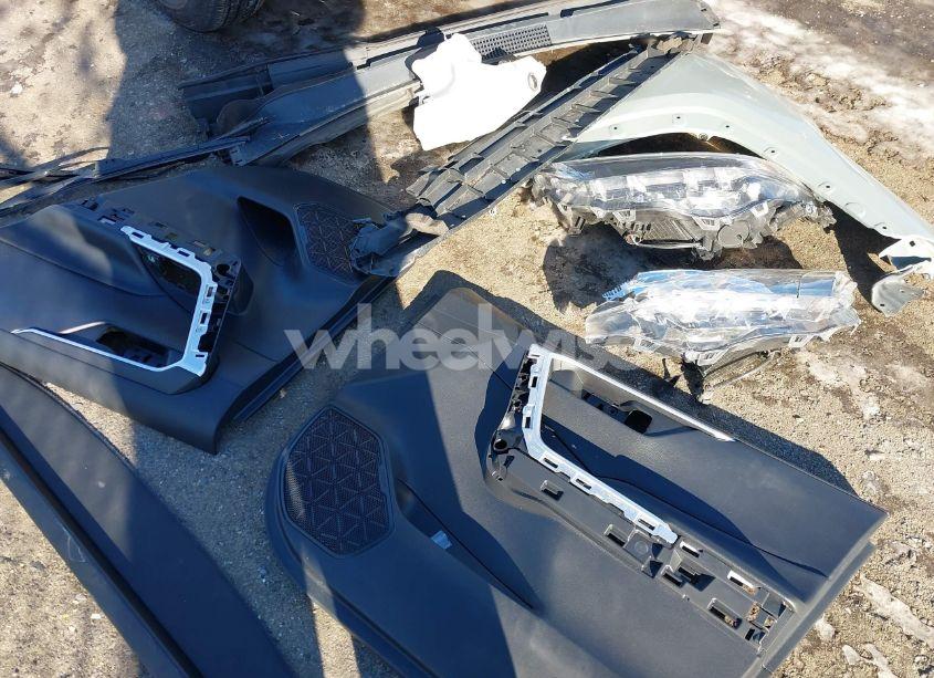 Photo 12 of 2019 Toyota Rav4 XLE (VIN 2T3P1RFVXKW052589)