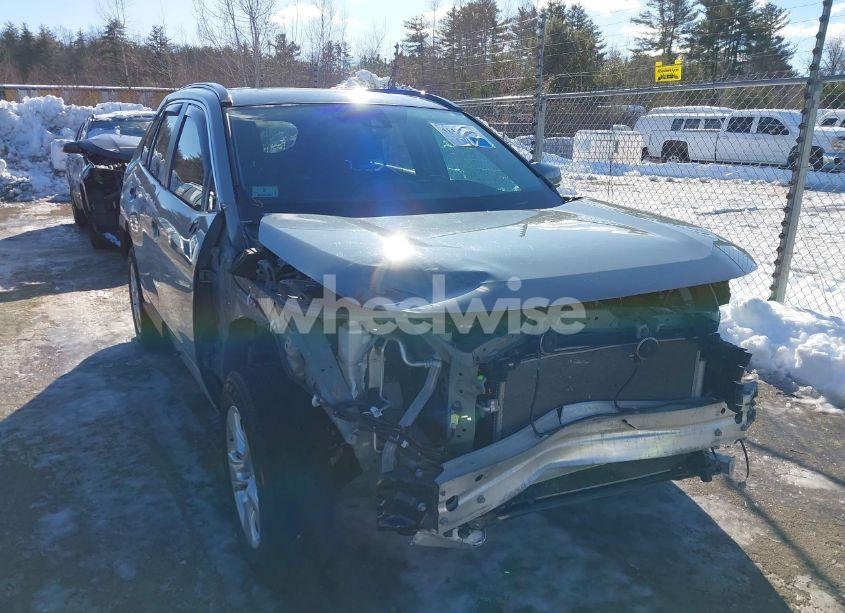Photo 13 of 2019 Toyota Rav4 XLE (VIN 2T3P1RFVXKW052589)