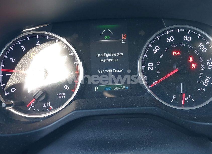 Photo 16 of 2019 Toyota Rav4 XLE (VIN 2T3P1RFVXKW052589)