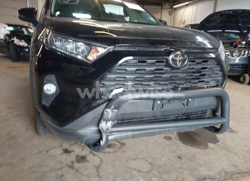Photo 6 of 2020 Toyota Rav4 XLE (VIN 2T3P1RFVXLC069847)