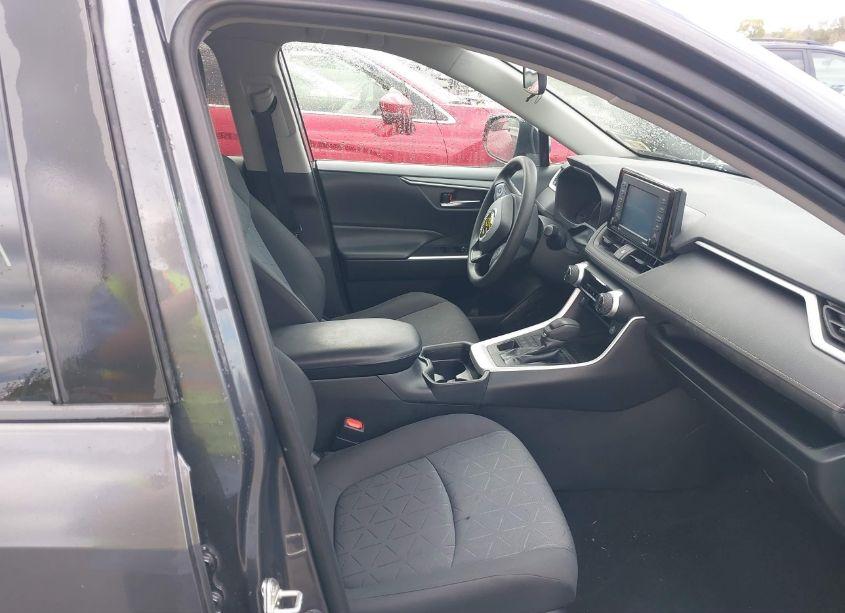 Photo 5 of 2020 Toyota Rav4 XLE (VIN 2T3P1RFVXLW119449)