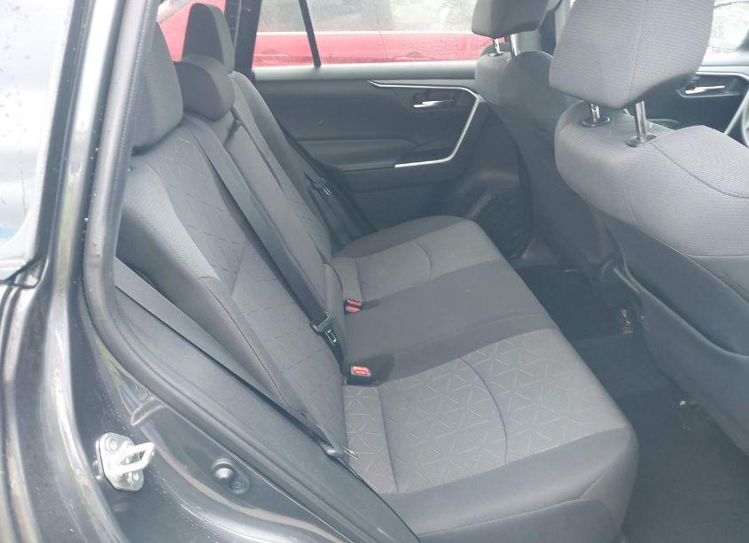Photo 8 of 2020 Toyota Rav4 XLE (VIN 2T3P1RFVXLW119449)