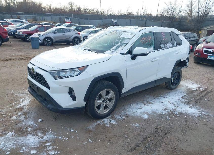 Photo 2 of 2021 Toyota Rav4 XLE (VIN 2T3P1RFVXMC159503)