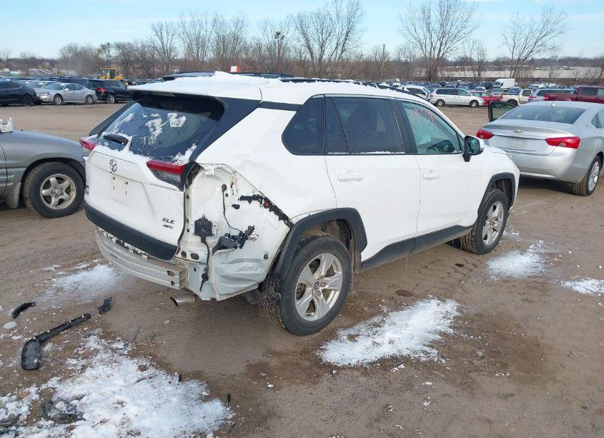 Photo 4 of 2021 Toyota Rav4 XLE (VIN 2T3P1RFVXMC159503)