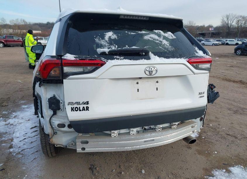 Photo 6 of 2021 Toyota Rav4 XLE (VIN 2T3P1RFVXMC159503)