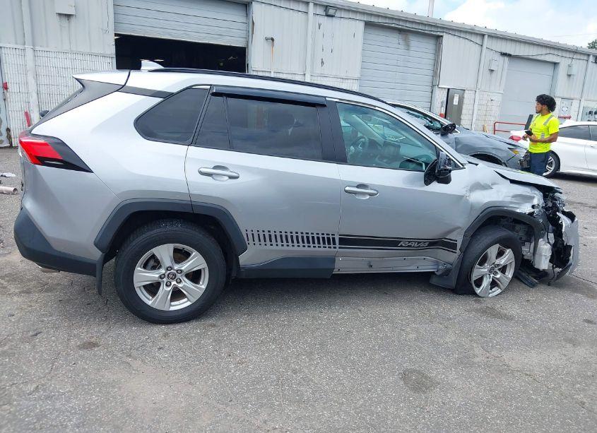 Photo 13 of 2021 Toyota Rav4 XLE (VIN 2T3P1RFVXMC202334)