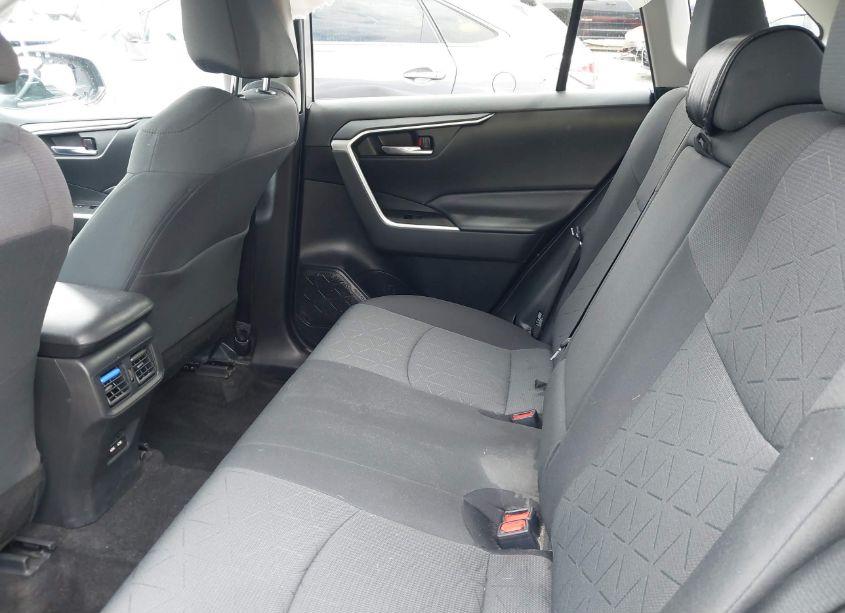 Photo 8 of 2021 Toyota Rav4 XLE (VIN 2T3P1RFVXMC202334)