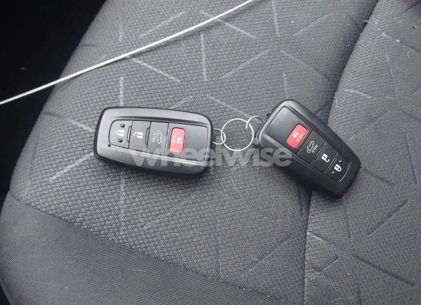 Photo 11 of 2021 Toyota Rav4 XLE (VIN 2T3P1RFVXMC230229)